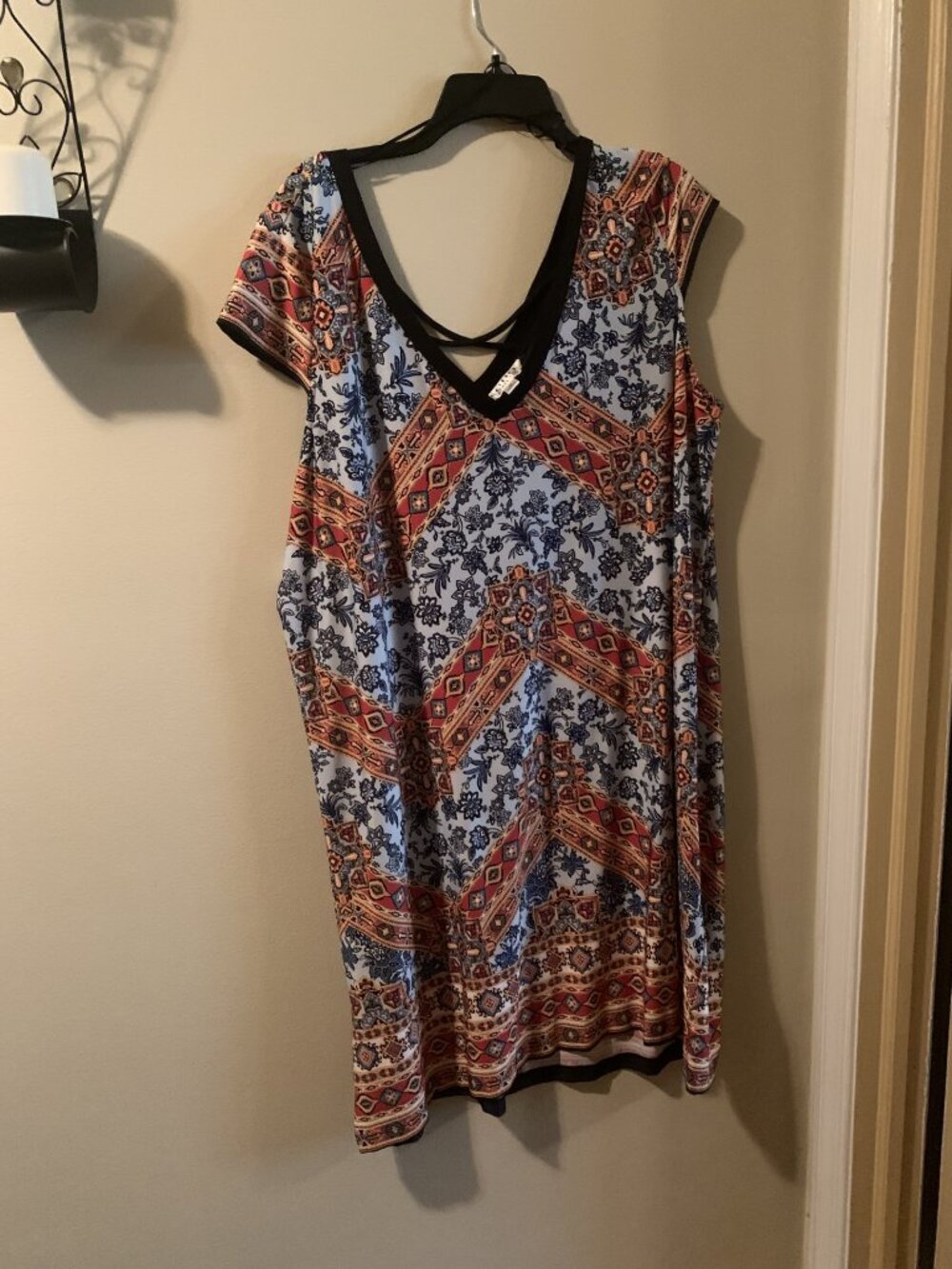 Dress - Picture 1 of 6